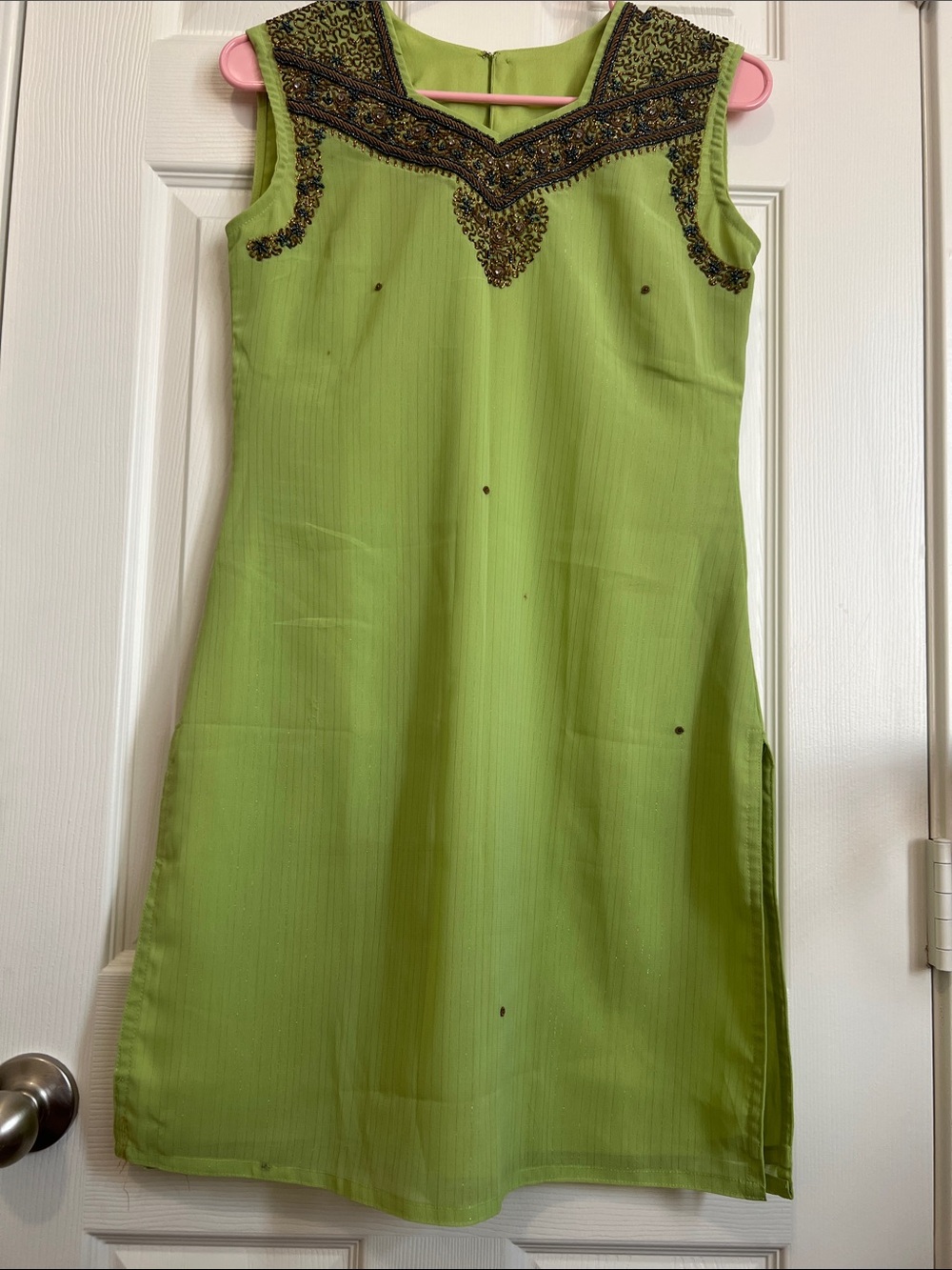 Embroidered Green Sleeveless Shift Dress Indian salwar with pant and dupatta